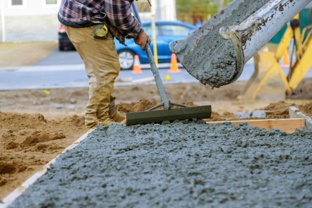 Best Concrete Sidewalk Installation in Plymouth, MI